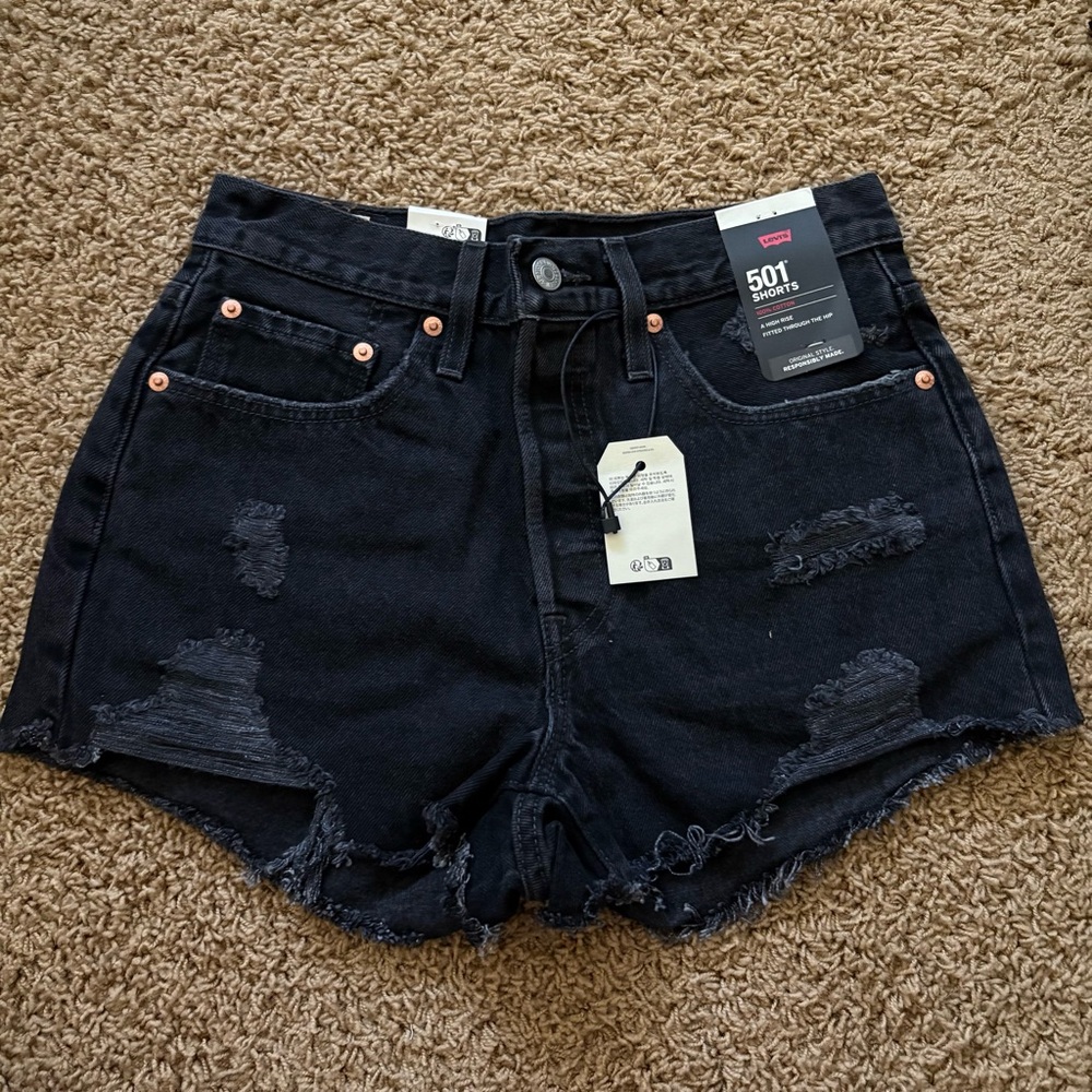 NWT Levi's 501 Distressed Denim Shorts Size 27 in Black